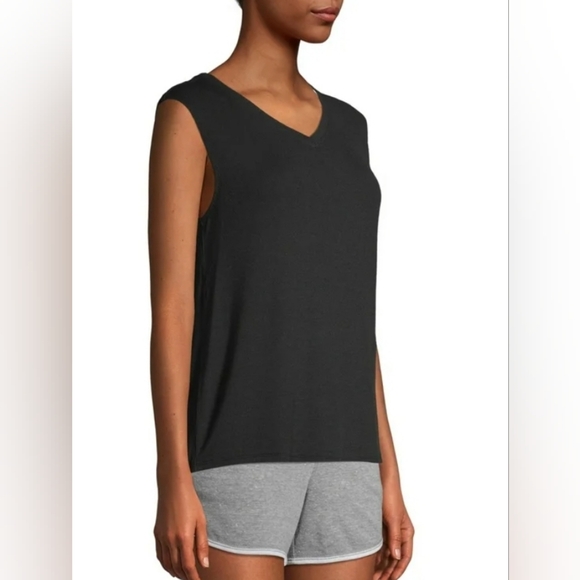 Athletic Works Sleeveless Top SOFT & Stretchy  Large V-neck - Picture 14 of 15